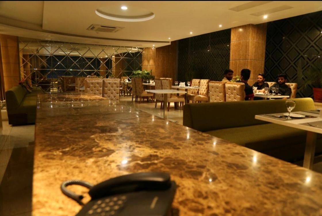 Hotel Pacific Roorkee Bagian luar foto